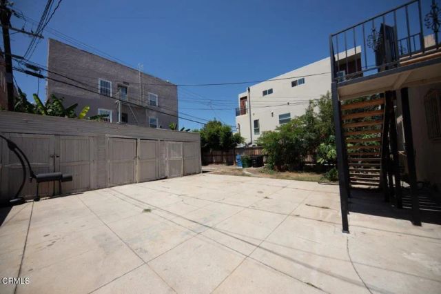 833 N Ridgewood Place, Los Angeles, CA 90038