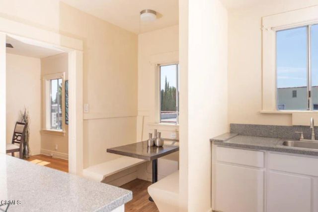 833 N Ridgewood Place, Los Angeles, CA 90038