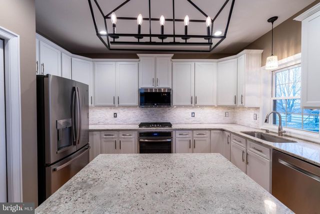 109 PONDS VIEW DR, Oxford, PA 19363