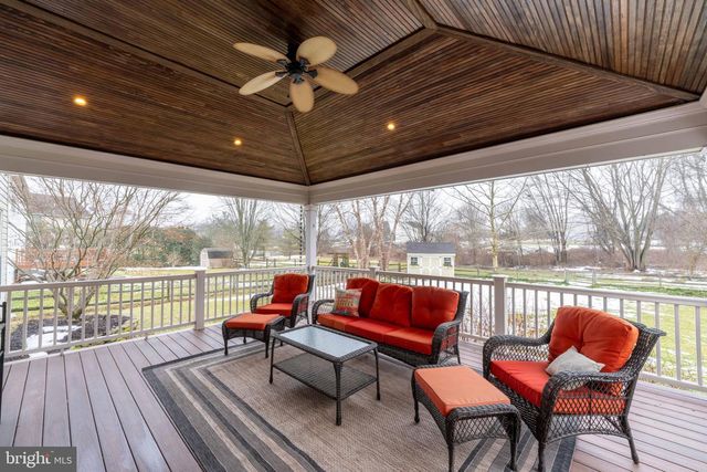 109 PONDS VIEW DR, Oxford, PA 19363