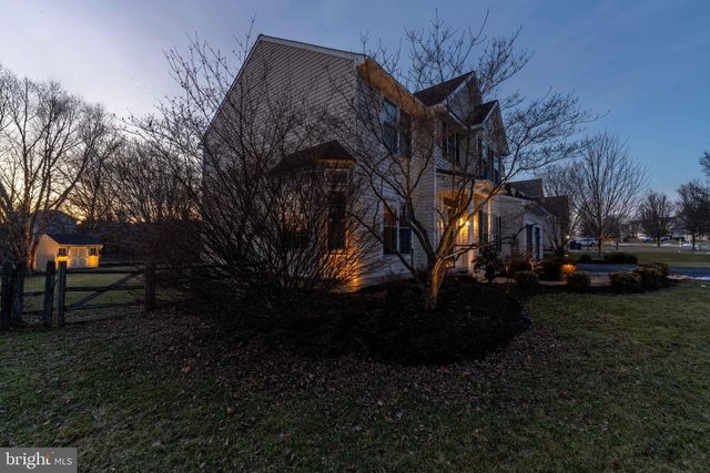 109 PONDS VIEW DR, Oxford, PA 19363