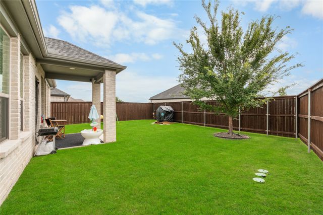 352 Boone Drive, Waxahachie, TX 75165