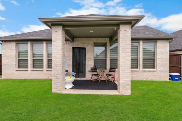 352 Boone Drive, Waxahachie, TX 75165