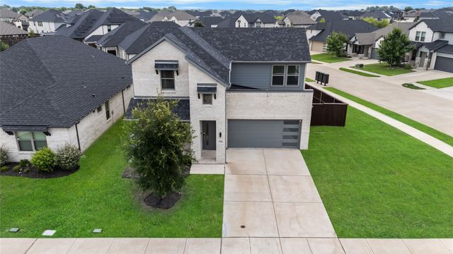 352 Boone Drive, Waxahachie, TX 75165