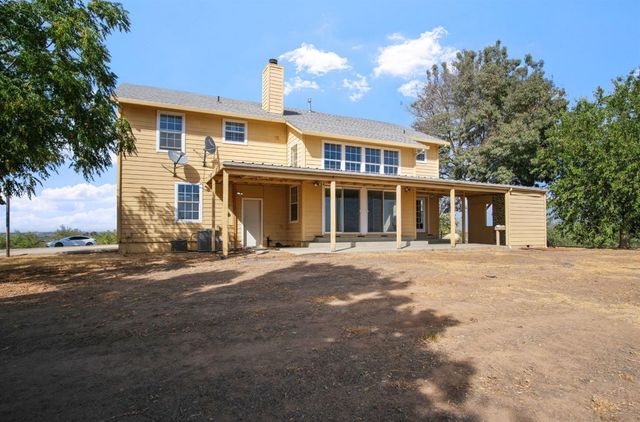 18624 Lake Rd, Hickman, CA 95323