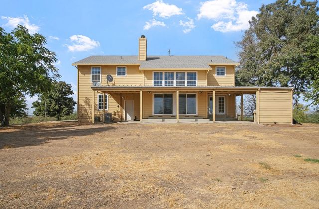 18624 Lake Rd, Hickman, CA 95323