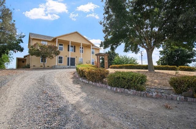 18624 Lake Rd, Hickman, CA 95323