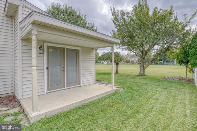 206 GRINDING WHEEL DR, Dover, DE 19904