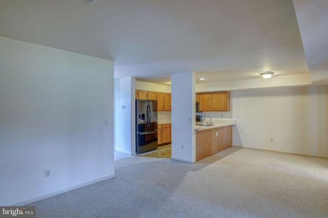 206 GRINDING WHEEL DR, Dover, DE 19904