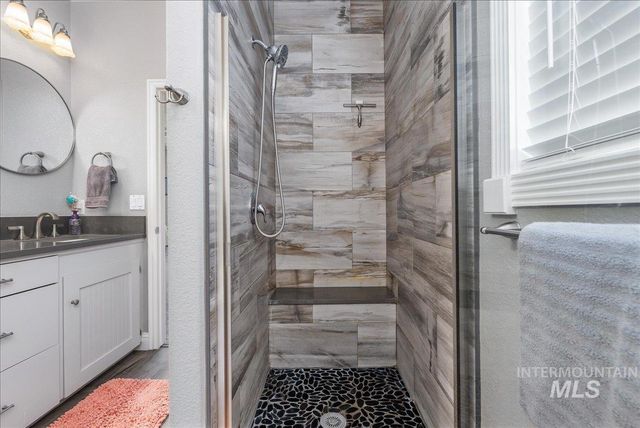 9752 W Bridgegate St, Boise, ID 83709