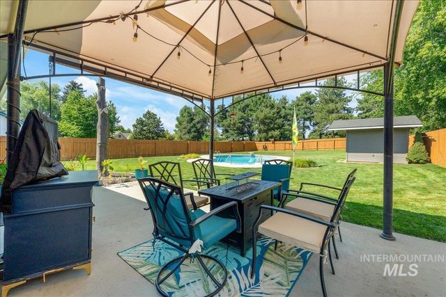 9752 W Bridgegate St, Boise, ID 83709