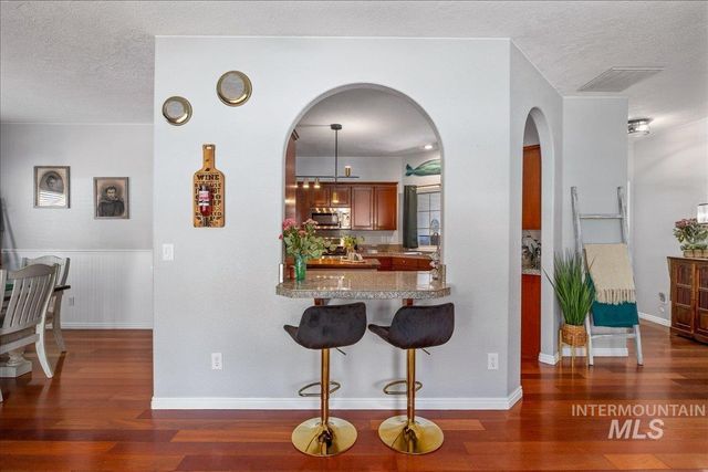 9752 W Bridgegate St, Boise, ID 83709