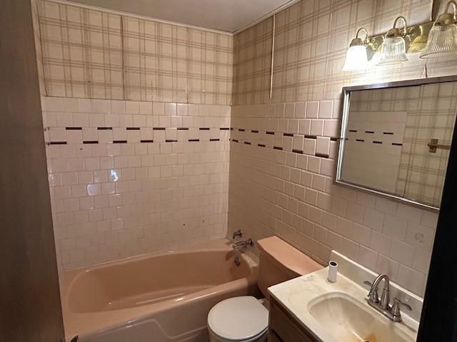 12109 White Oak Drive, Crown Point, IN 46307