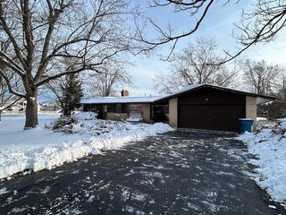 12109 White Oak Drive, Crown Point, IN 46307