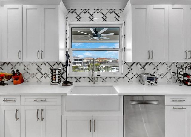 901 CAPRICCIO LANE, Apollo Beach, FL 33572