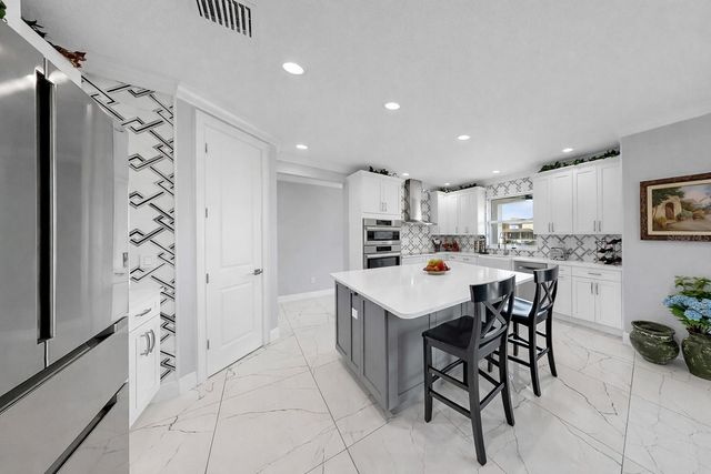 901 CAPRICCIO LANE, Apollo Beach, FL 33572