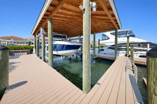 901 CAPRICCIO LANE, Apollo Beach, FL 33572