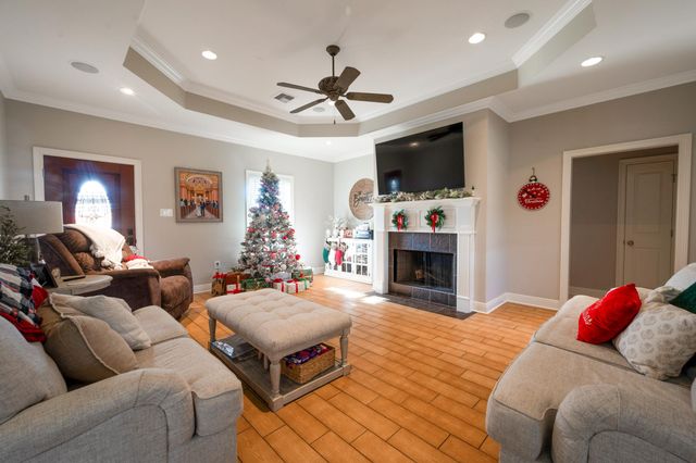 1039 Highway 20, Thibodaux, LA 70301