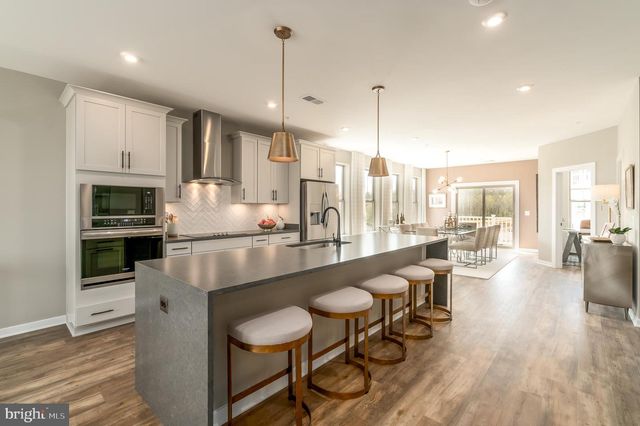 1041 INFERNO TER SE, Leesburg, VA 20175