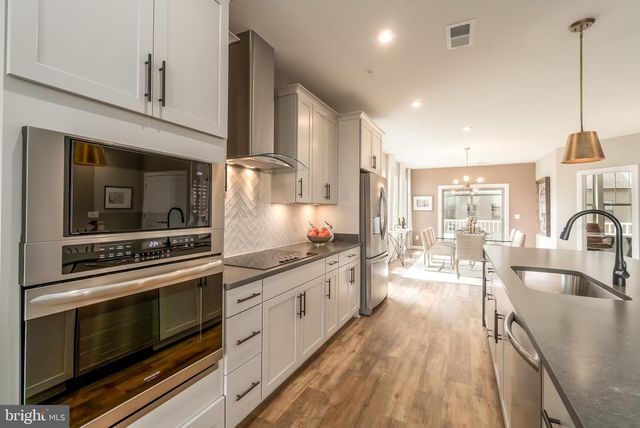 1041 INFERNO TER SE, Leesburg, VA 20175