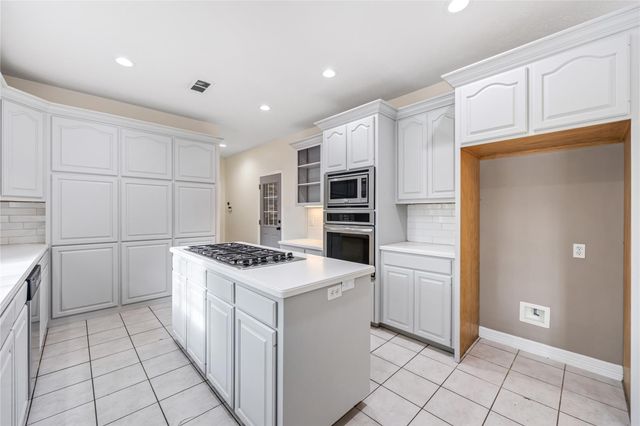 18988 Ocean Mist Court, Montgomery, TX 77356