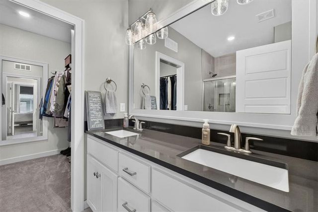 1515 SW Arbor Valley Drive, Lee's Summit, MO 64082