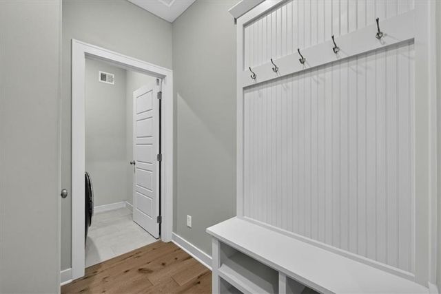 1515 SW Arbor Valley Drive, Lee's Summit, MO 64082