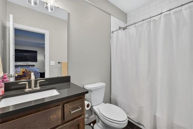 1515 SW Arbor Valley Drive, Lee's Summit, MO 64082