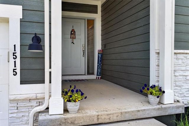 1515 SW Arbor Valley Drive, Lee's Summit, MO 64082