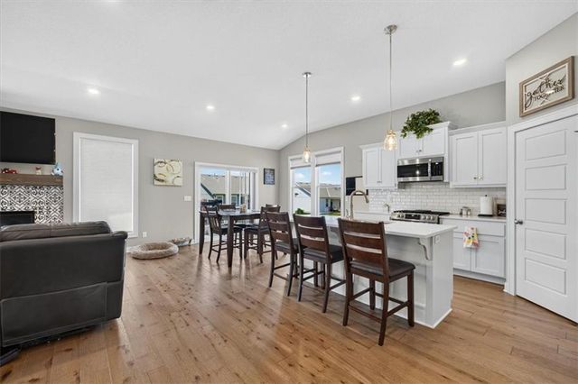 1515 SW Arbor Valley Drive, Lee's Summit, MO 64082