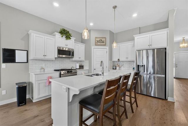 1515 SW Arbor Valley Drive, Lee's Summit, MO 64082