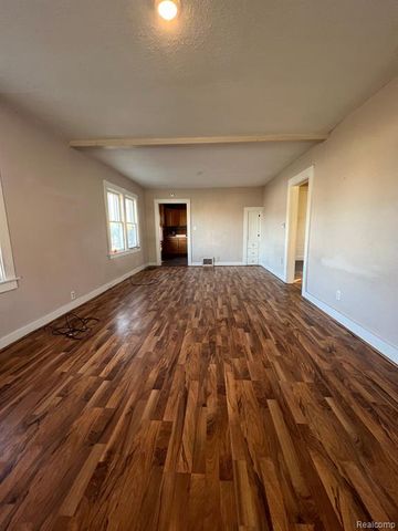 1517 Stanley Street, Saginaw, MI 48602