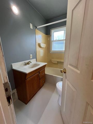 1517 Stanley Street, Saginaw, MI 48602