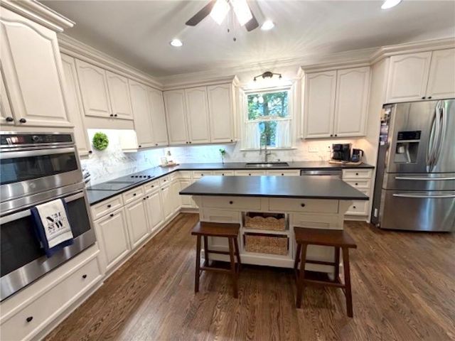 9315 Spinnaker Lane, Gainesville, GA 30506