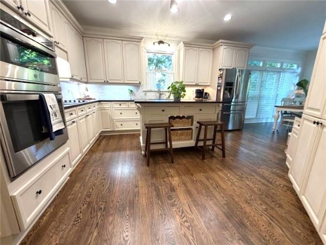 9315 Spinnaker Lane, Gainesville, GA 30506