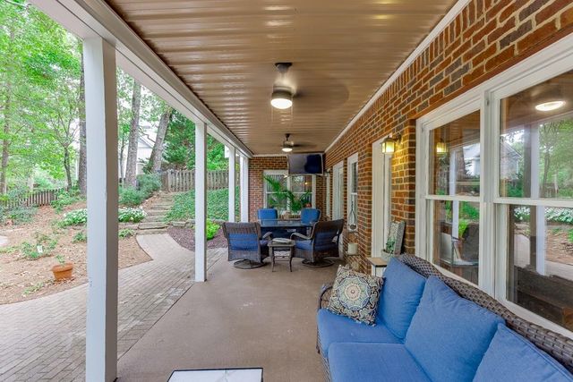 9315 Spinnaker Lane, Gainesville, GA 30506