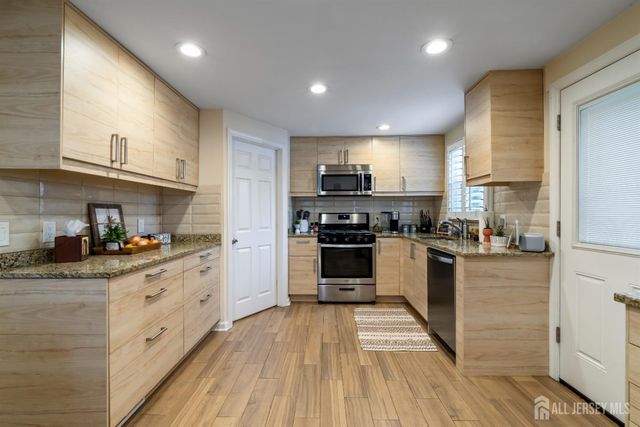 187 Newman Street, Metuchen, NJ 08840