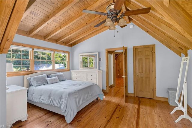 1805 Chrisco Road W, Seagrove, NC 27341