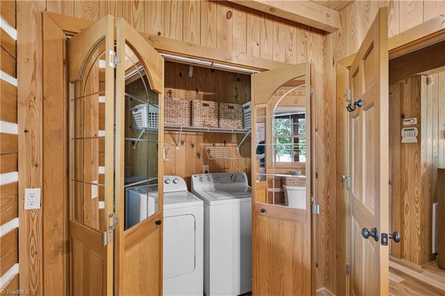 1805 Chrisco Road W, Seagrove, NC 27341