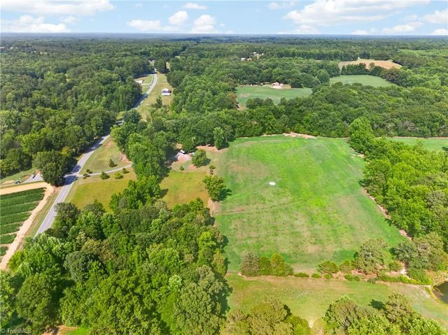 1805 Chrisco Road W, Seagrove, NC 27341