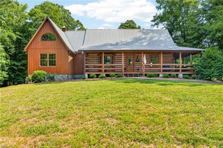 1805 Chrisco Road W, Seagrove, NC 27341