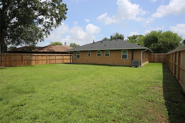 1804 Jane Drive, Pasadena, TX 77502