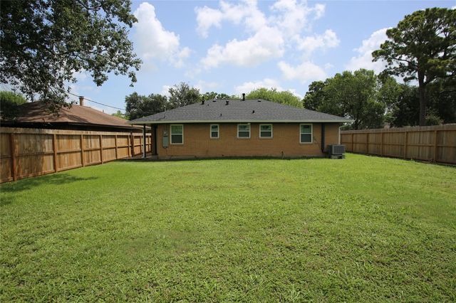 1804 Jane Drive, Pasadena, TX 77502
