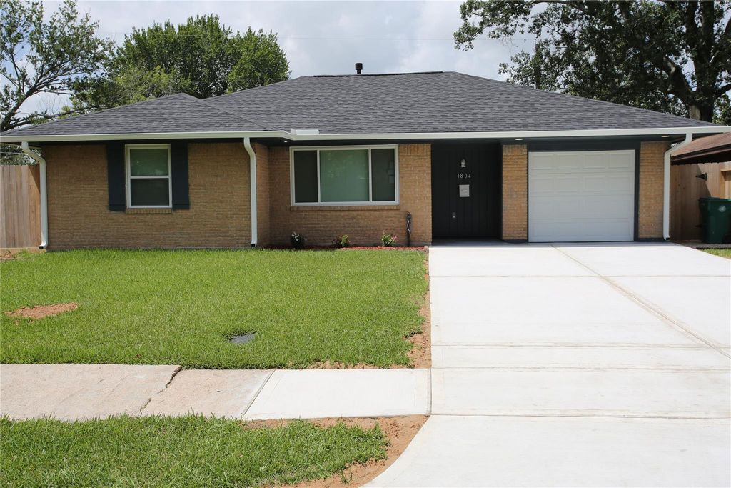 1804 Jane Drive, Pasadena, TX 77502