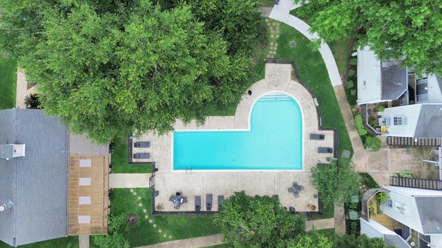 9809 Richmond Avenue C13, Houston, TX 77042