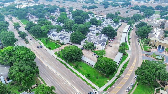9809 Richmond Avenue C13, Houston, TX 77042