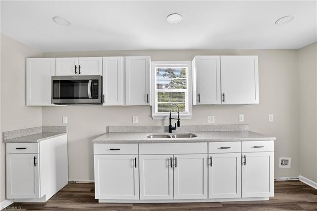 824 Sunset Street, Reidsville, NC 27320