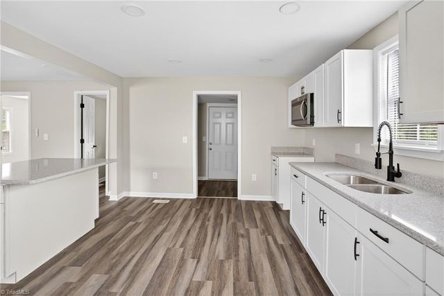 824 Sunset Street, Reidsville, NC 27320
