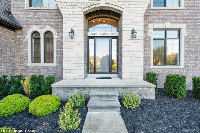 54491 PRESTON PINES Lane, Shelby Charter Township, MI 48315