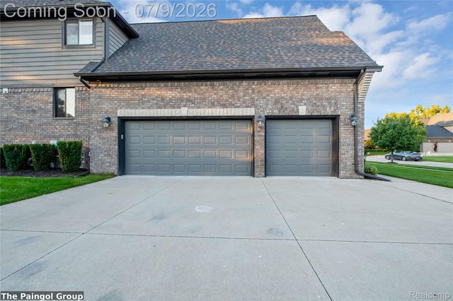 54491 PRESTON PINES Lane, Shelby Charter Township, MI 48315